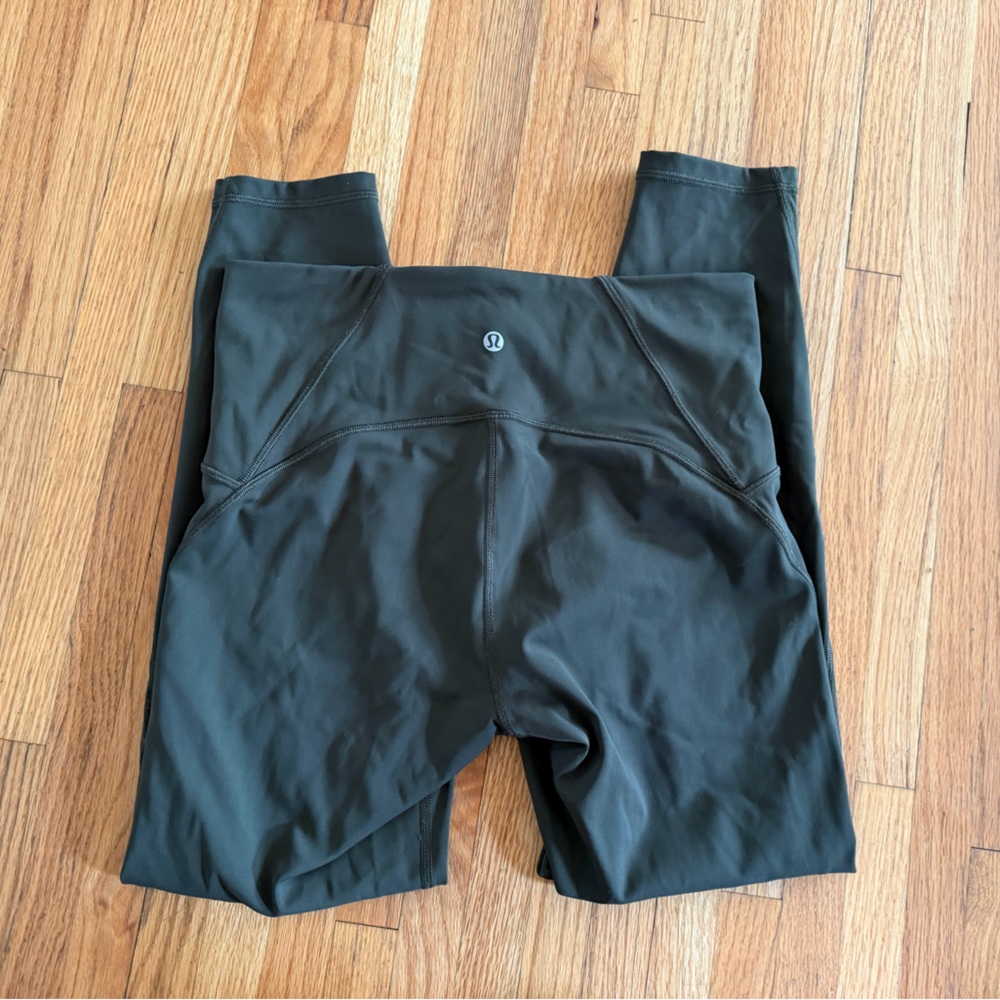 Lululemon Women’s  leggings size 8 Dark Gray Green Sheer Accent